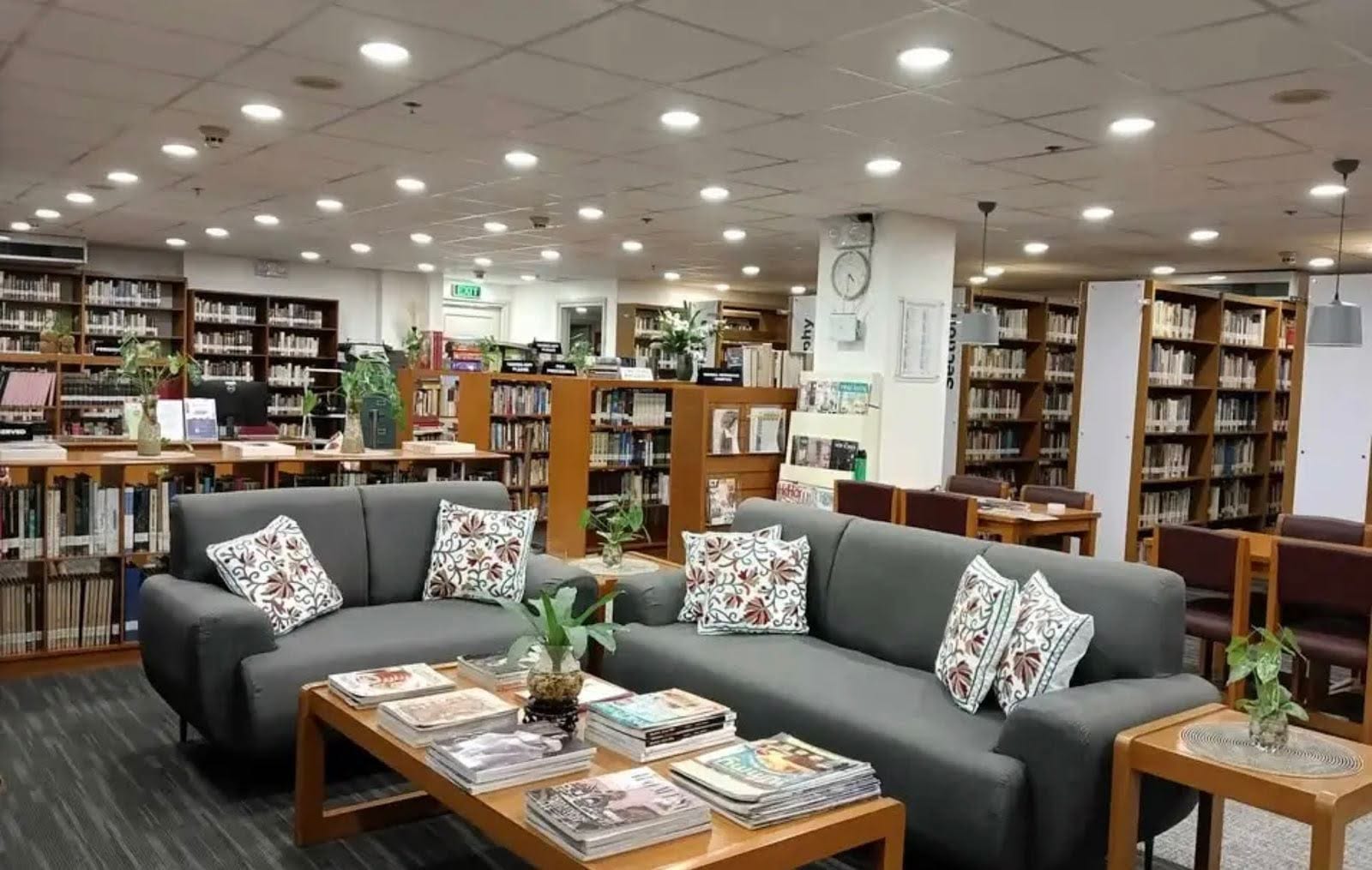 The library at UCM